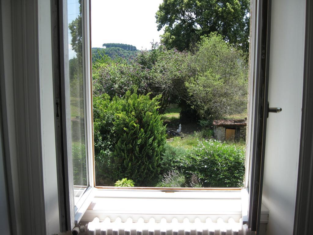 Chambres D'Hotes Le Besset Thiers Room photo