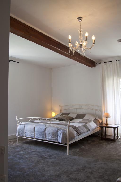 Chambres D'Hotes Le Besset Thiers Room photo