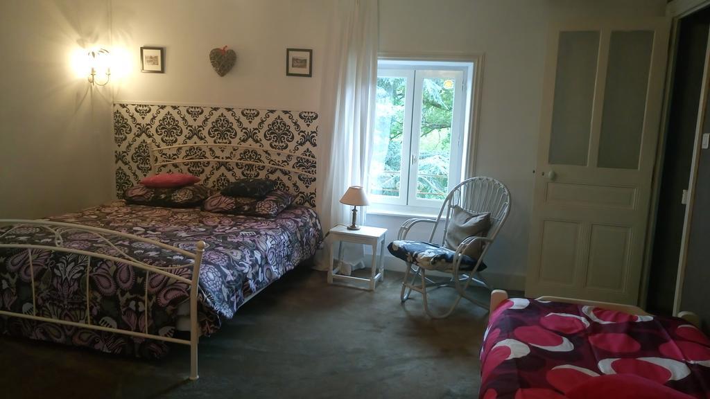 Chambres D'Hotes Le Besset Thiers Exterior photo